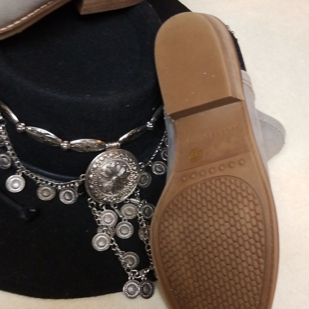 NWOT  LUCKY BRAND BOOTIES - Picture 7 of 8
